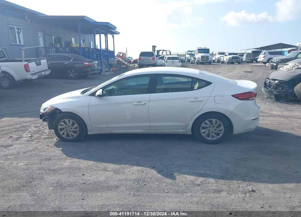 2018 HYUNDAI ELANTRA VIN: 5NPD74LF4JH342351