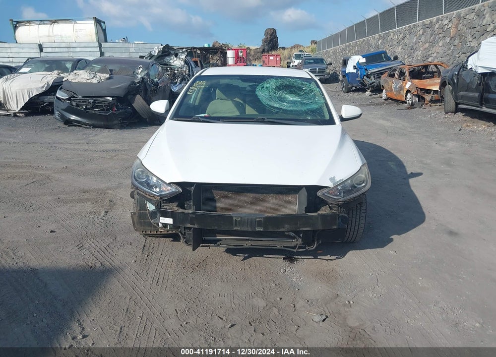 2018 HYUNDAI ELANTRA VIN: 5NPD74LF4JH342351