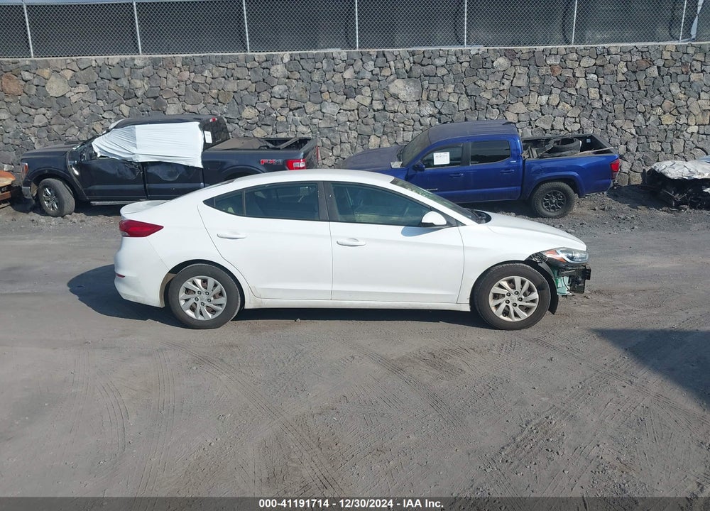2018 HYUNDAI ELANTRA VIN: 5NPD74LF4JH342351