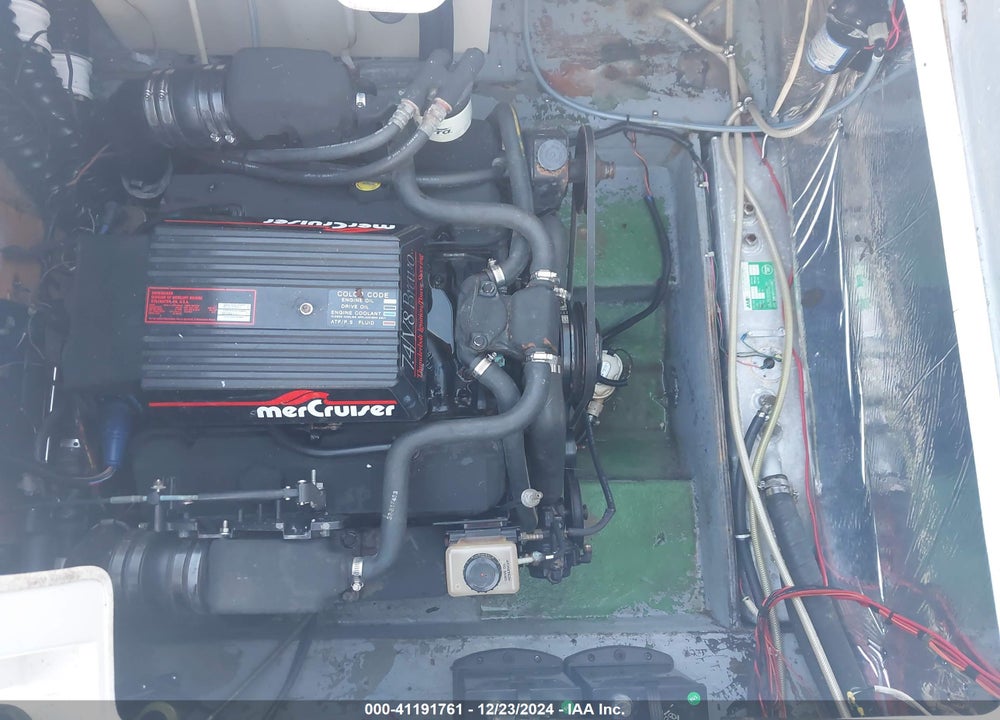 1994 LARSON BOAT VIN: LAR37019H394