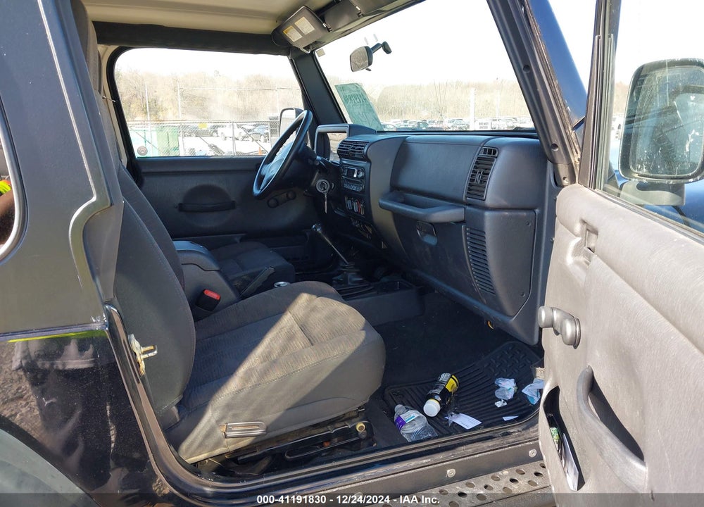 2004 JEEP WRANGLER X VIN: 1J4FA39S84P785260