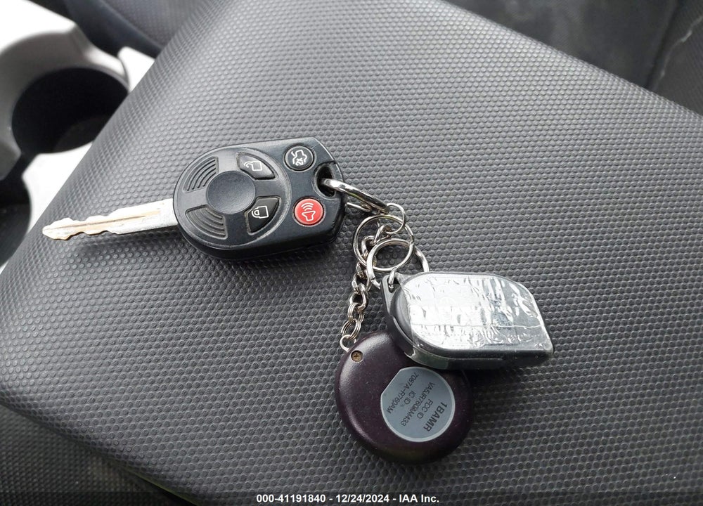 2009 FORD ESCAPE XLT VIN: 1FMCU03G49KA15432