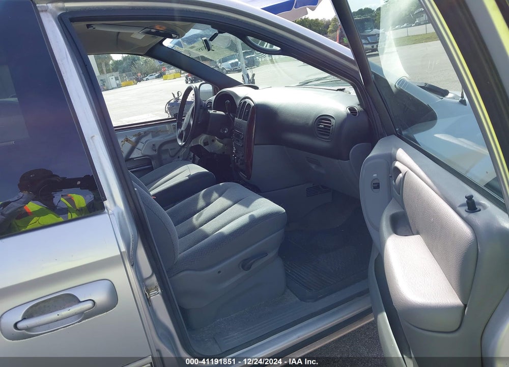 2004 CHRYSLER TOWN & COUNTRY TOURING VIN: 2C4GP54L54R605297