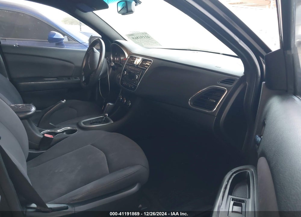 2014 CHRYSLER 200 LX VIN: 1C3CCBAG0EN101372