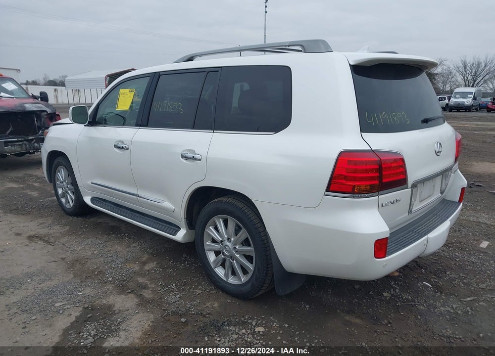 2010 LEXUS LX 570 VIN: JTJHY7AX5A4044390