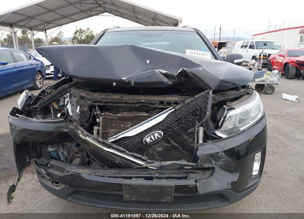 2015 KIA SORENTO LX VIN: 5XYKT3A67FG632498