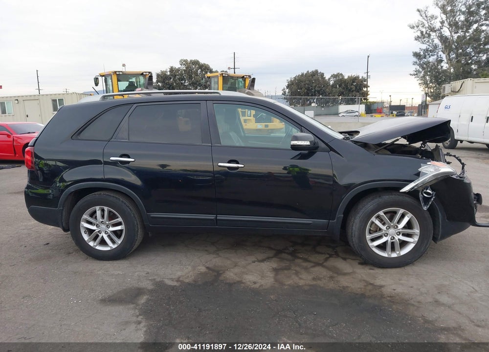 2015 KIA SORENTO LX VIN: 5XYKT3A67FG632498