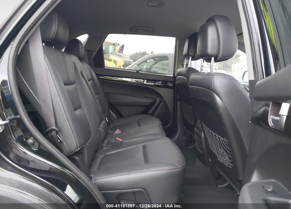 2015 KIA SORENTO LX VIN: 5XYKT3A67FG632498