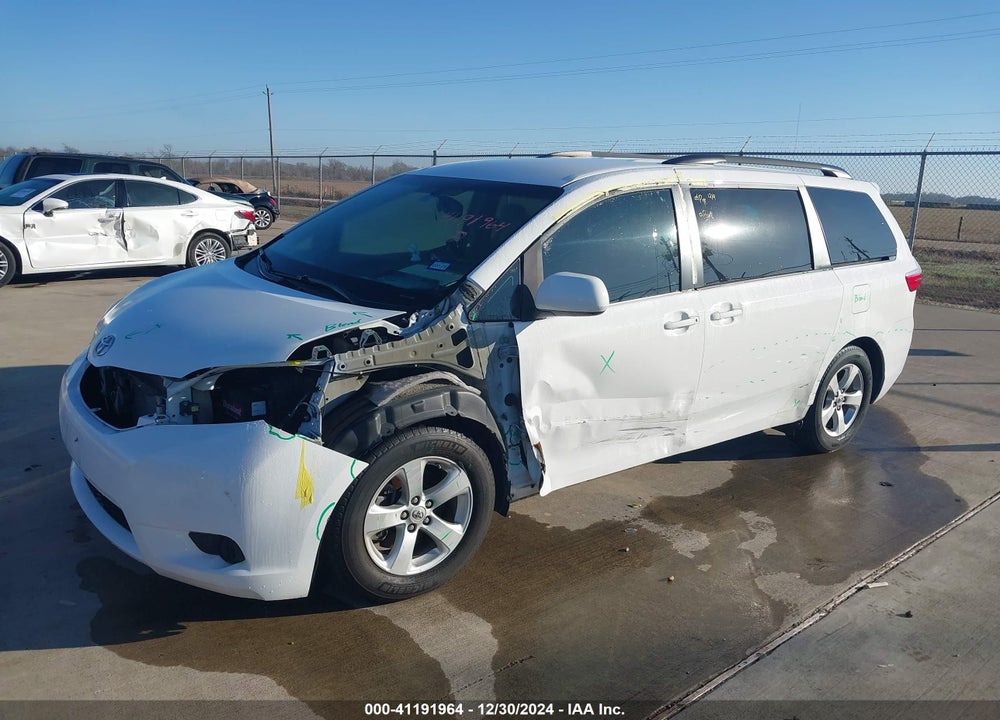 2016 TOYOTA SIENNA LE 8 PASSENGER VIN: 5TDKK3DC0GS740437