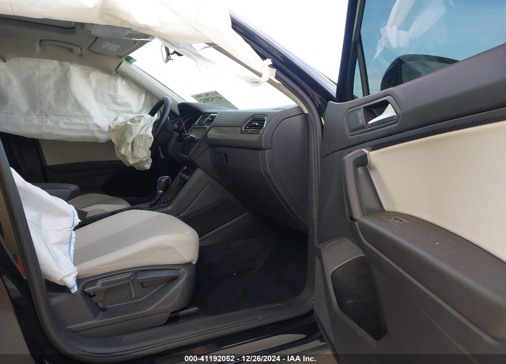 2019 VOLKSWAGEN TIGUAN 2.0T SE/2.0T SEL/2.0T SEL R-LINE/2.0T SEL R-LINE BLACK VIN: 3VV3B7AX3KM085266