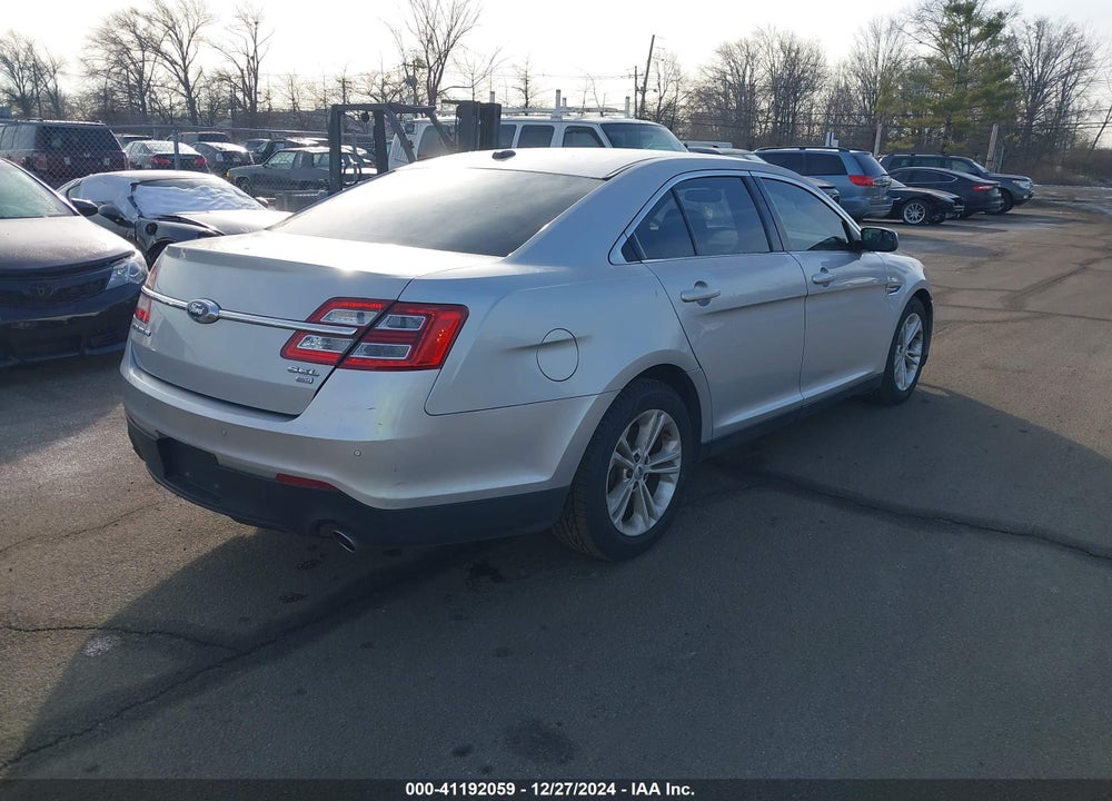 2015 FORD TAURUS SEL VIN: 1FAHP2H88FG207892