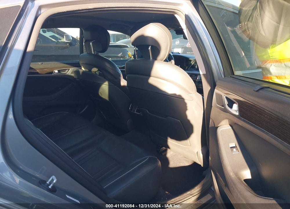 2015 HYUNDAI GENESIS VIN: KMHGN4JE1FU098938