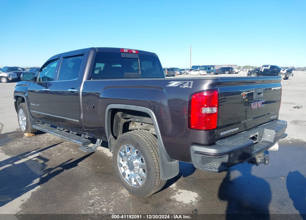 2015 GMC SIERRA 2500HD DENALI VIN: 1GT120E85FF514980