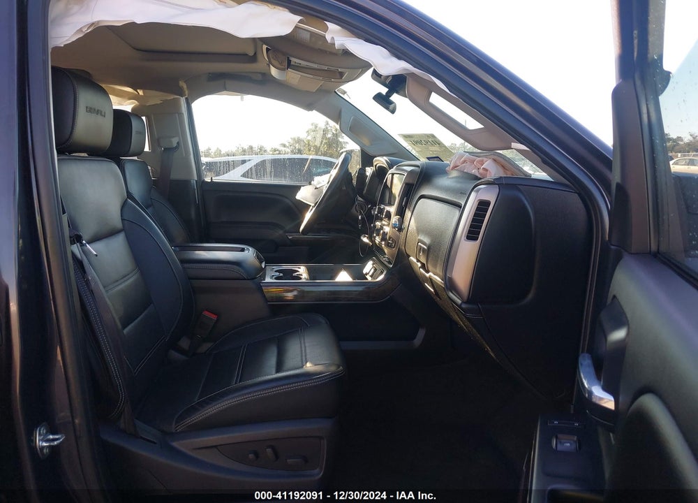 2015 GMC SIERRA 2500HD DENALI VIN: 1GT120E85FF514980