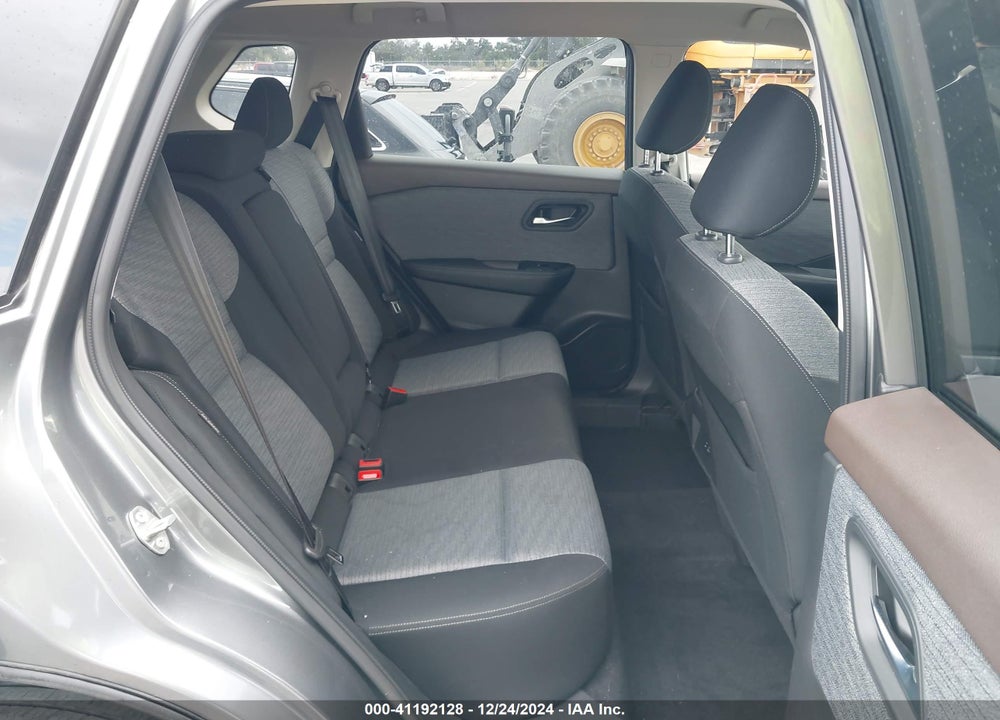 2022 NISSAN ROGUE SV FWD VIN: JN8BT3BA9NW043137