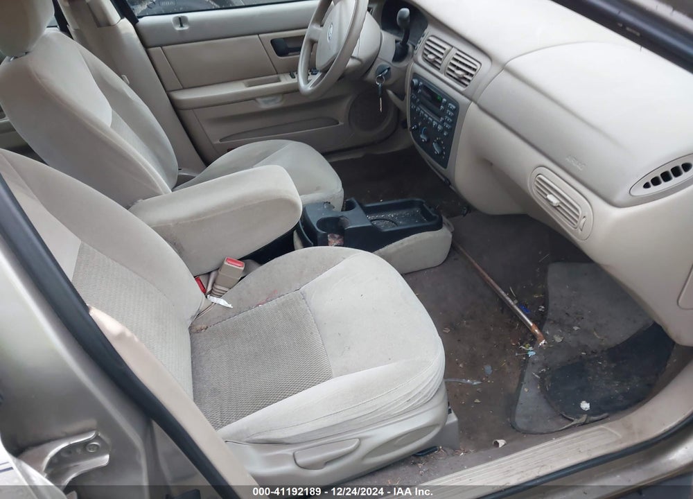 2005 FORD TAURUS SE VIN: 1FAFP53275A124872