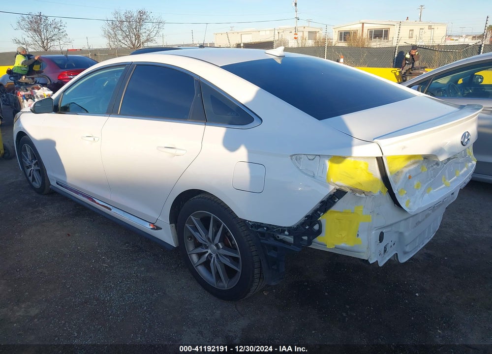 2017 HYUNDAI SONATA VIN: 5NPE34AB2HH577745