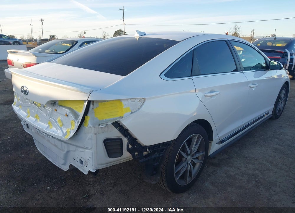 2017 HYUNDAI SONATA VIN: 5NPE34AB2HH577745
