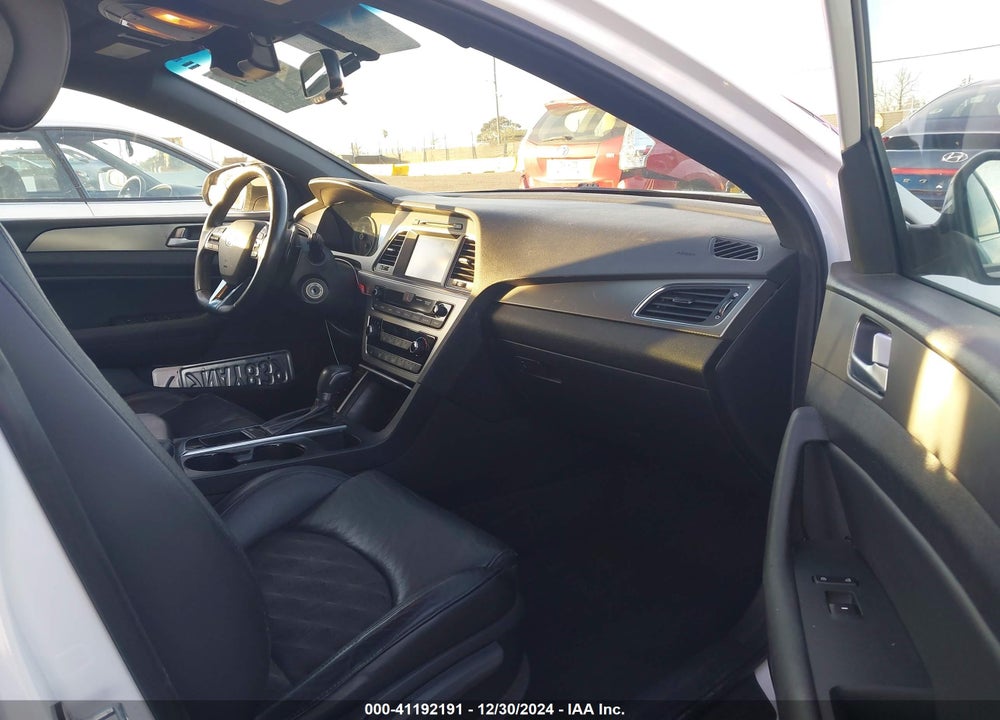 2017 HYUNDAI SONATA VIN: 5NPE34AB2HH577745