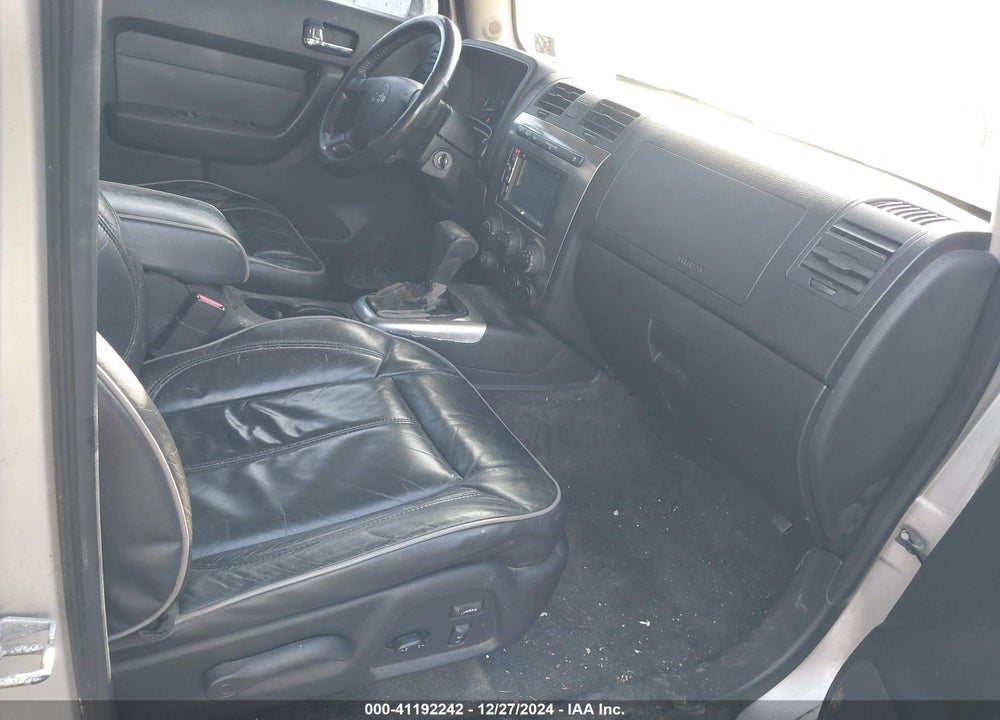 2006 HUMMER H3 VIN: 5GTDN136568143585