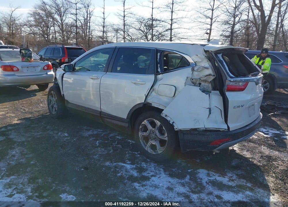 2018 HONDA CR-V VIN: 2HKRW2H84JH631561