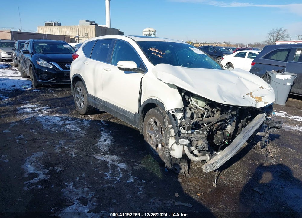 2018 HONDA CR-V VIN: 2HKRW2H84JH631561
