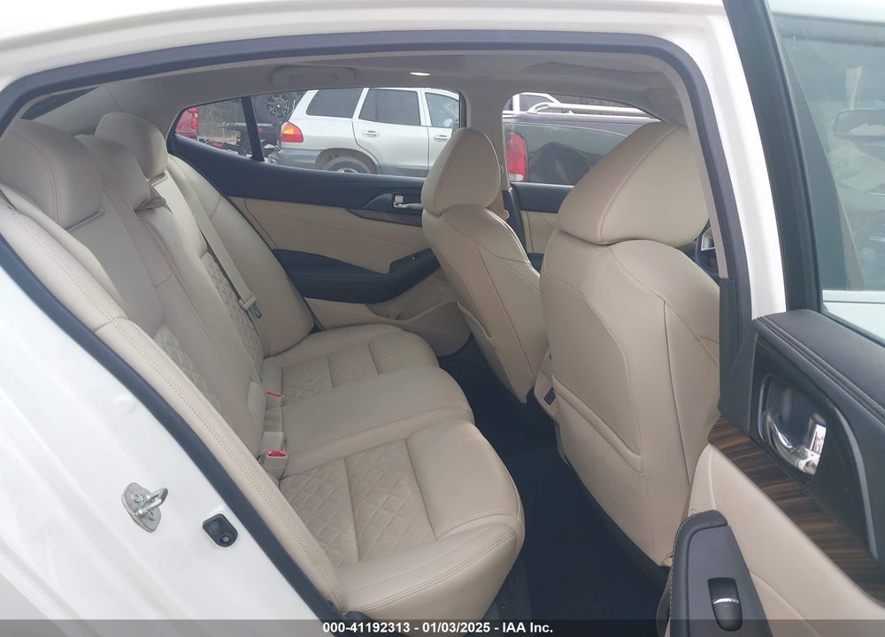 2018 NISSAN MAXIMA VIN: 1N4AA6AP6JC402207