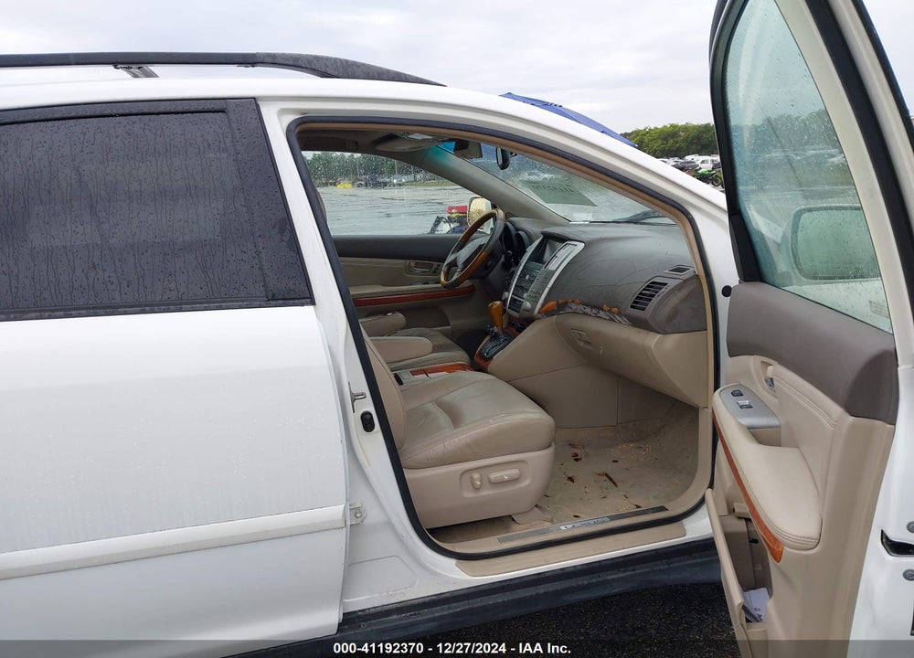 2004 LEXUS RX 330 VIN: JTJGA31U240007551