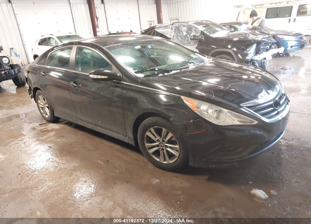 2014 HYUNDAI SONATA GLS VIN: 5NPEB4AC9EH946267