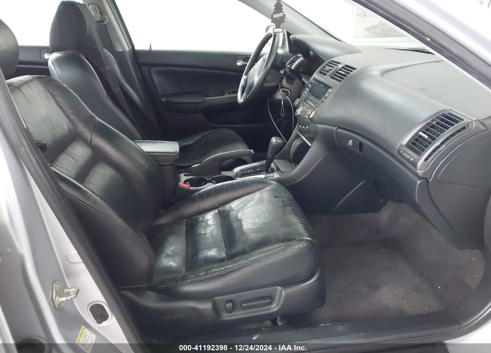 2004 HONDA ACCORD 3.0 EX VIN: 1HGCM66574A039239