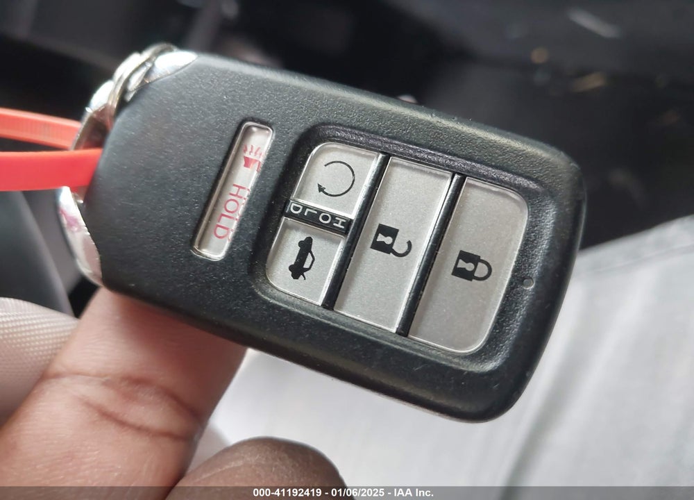 2018 HONDA ACCORD VIN: 1HGCV1F69JA011186