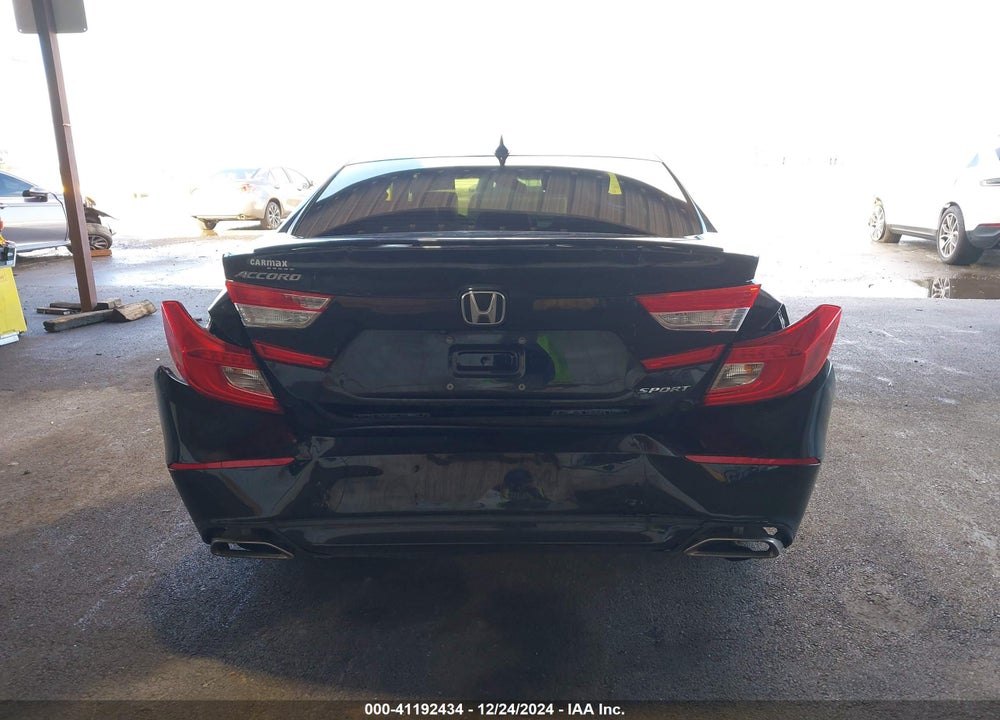 2019 HONDA ACCORD VIN: 1HGCV1F32KA164371