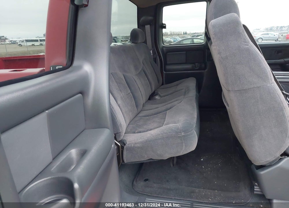 2002 CHEVROLET SILVERADO 1500 LS VIN: 2GCEK19TX21210289