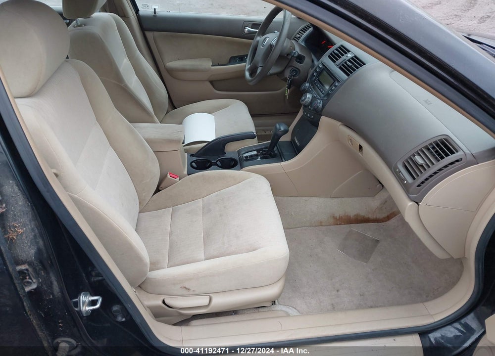 2004 HONDA ACCORD 2.4 LX VIN: 1HGCM56374A158904