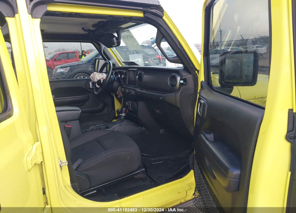 2022 JEEP WRANGLER UNLIMITED VIN: 1C4HJXDG4NW247185