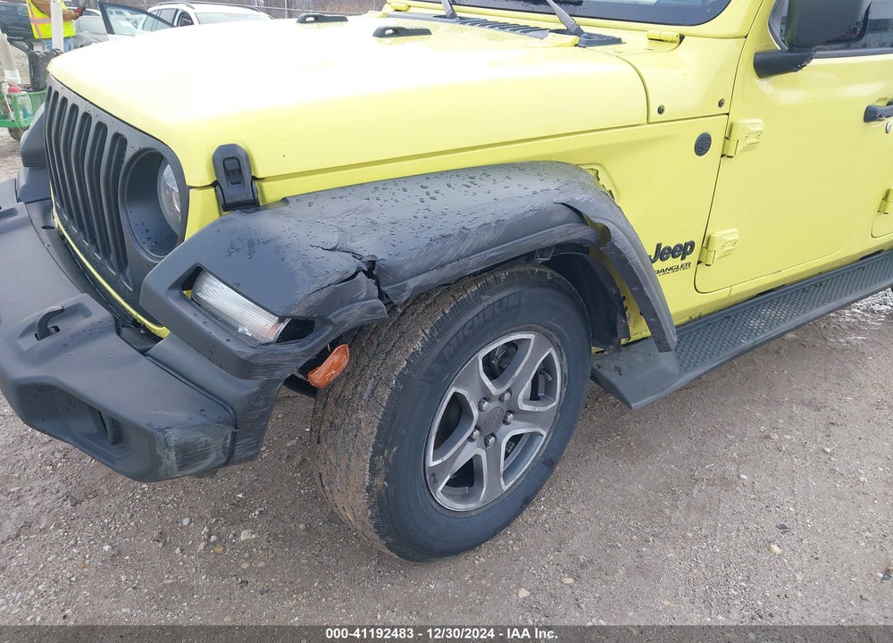 2022 JEEP WRANGLER UNLIMITED VIN: 1C4HJXDG4NW247185