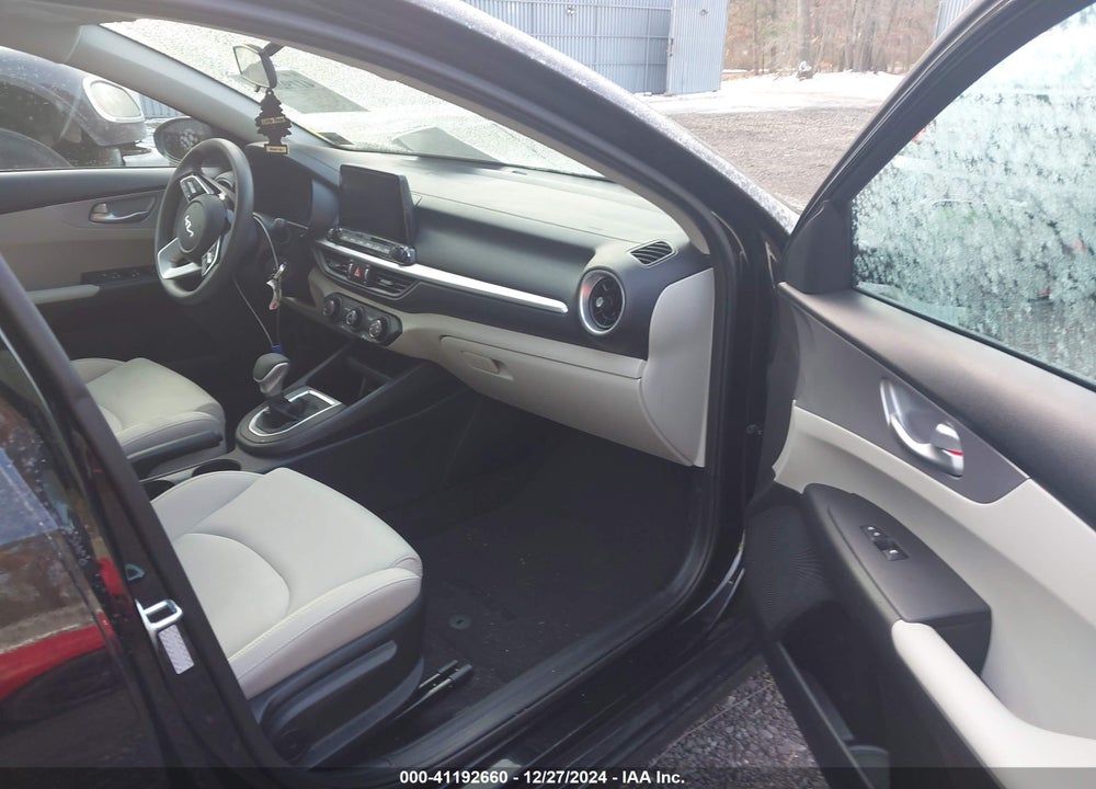 2023 KIA FORTE VIN: 3KPF24AD7PE658588