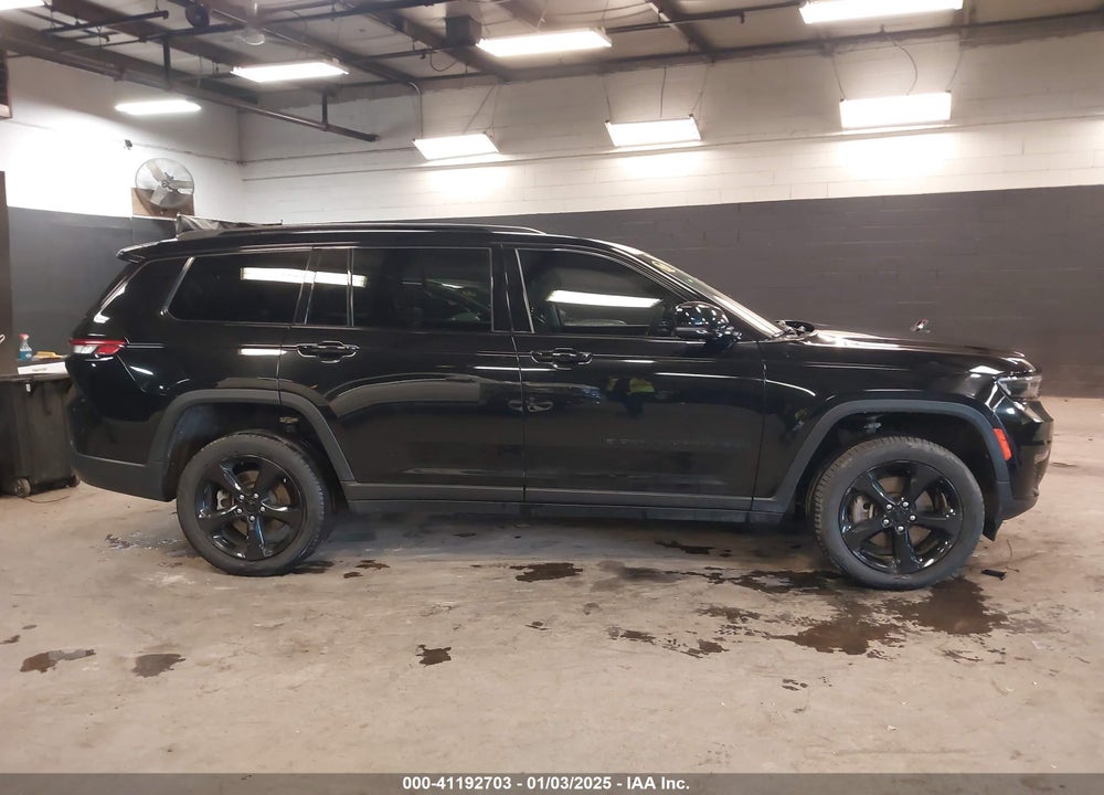 2023 JEEP GRAND CHEROKEE L LIMITED 4X4 VIN: 1C4RJKBG4P8713621