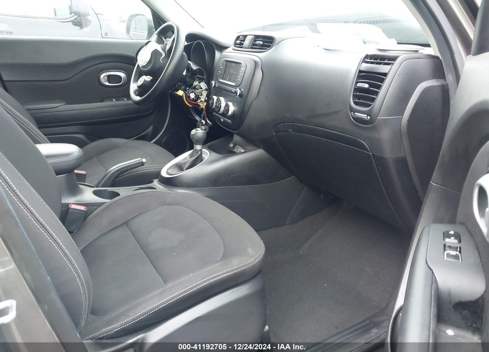 2017 KIA SOUL VIN: KNDJN2A21H7475421