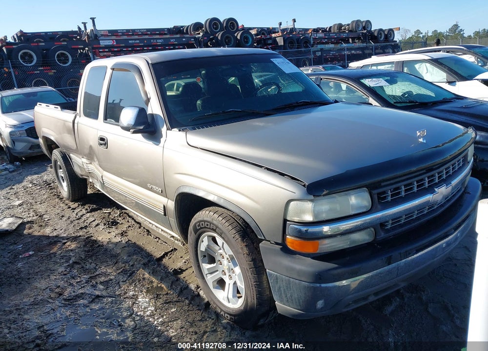 2000 CHEVROLET SILVERADO 1500 LS VIN: 2GCEC19T0Y1323755