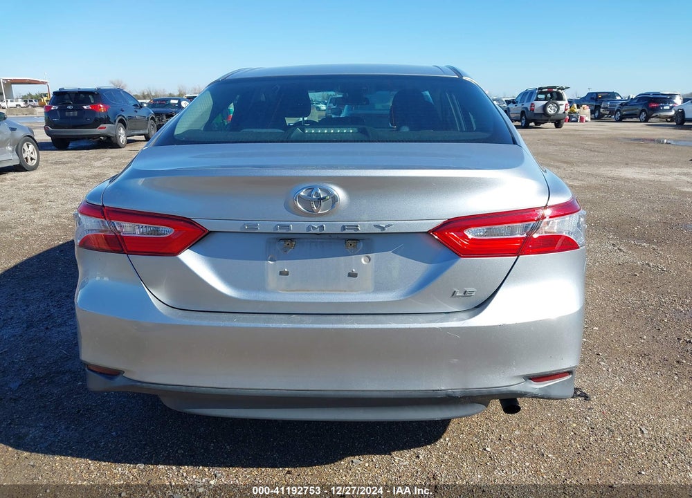 2018 TOYOTA CAMRY VIN: 4T1B11HK5JU084338