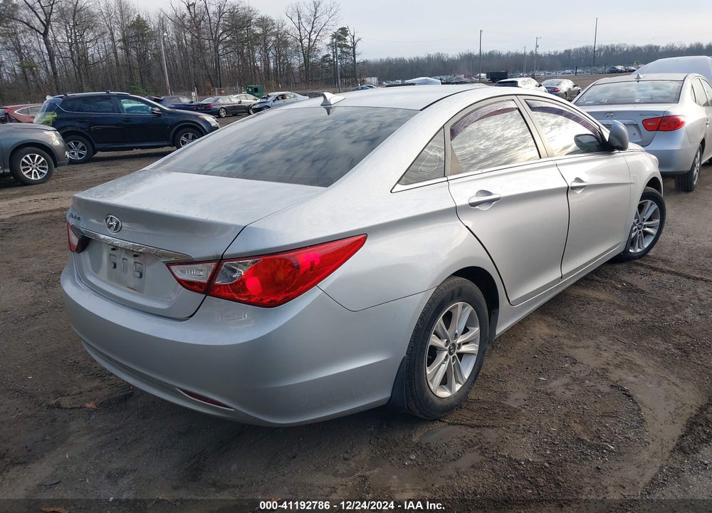 2013 HYUNDAI SONATA VIN: 5NPEB4AC7DH504473