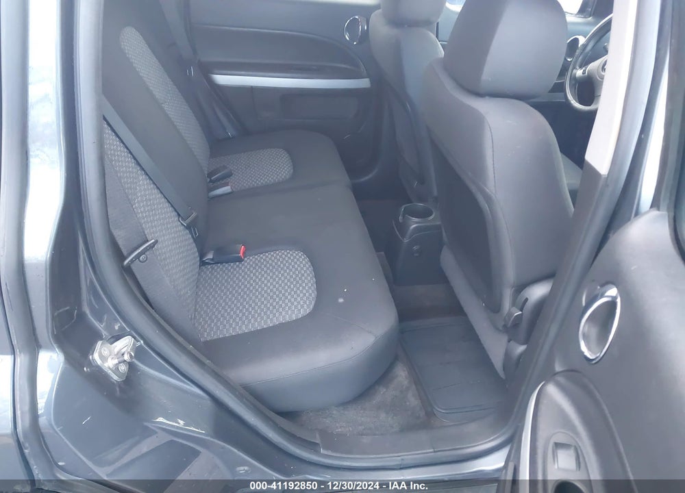 2011 CHEVROLET HHR LS VIN: 3GNBAAFW7BS598680
