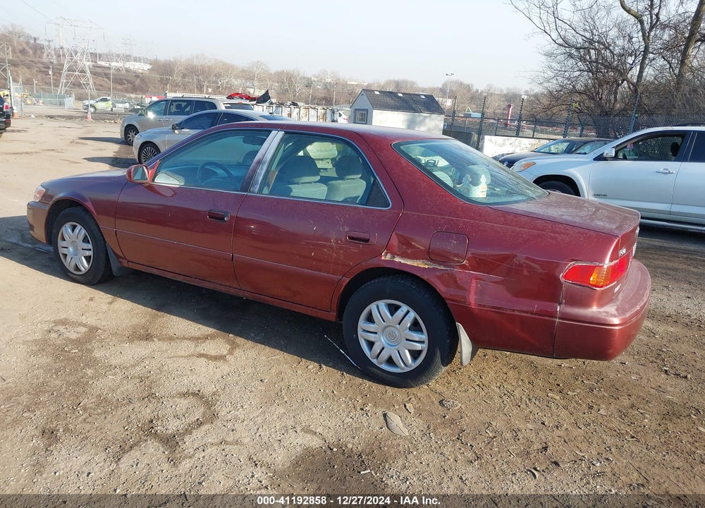 2000 TOYOTA CAMRY LE VIN: 4T1BG28K2YU971040