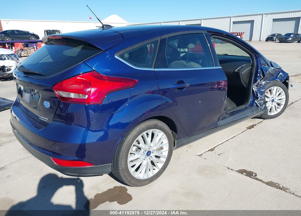 2016 FORD FOCUS TITANIUM VIN: 1FADP3N26GL259891