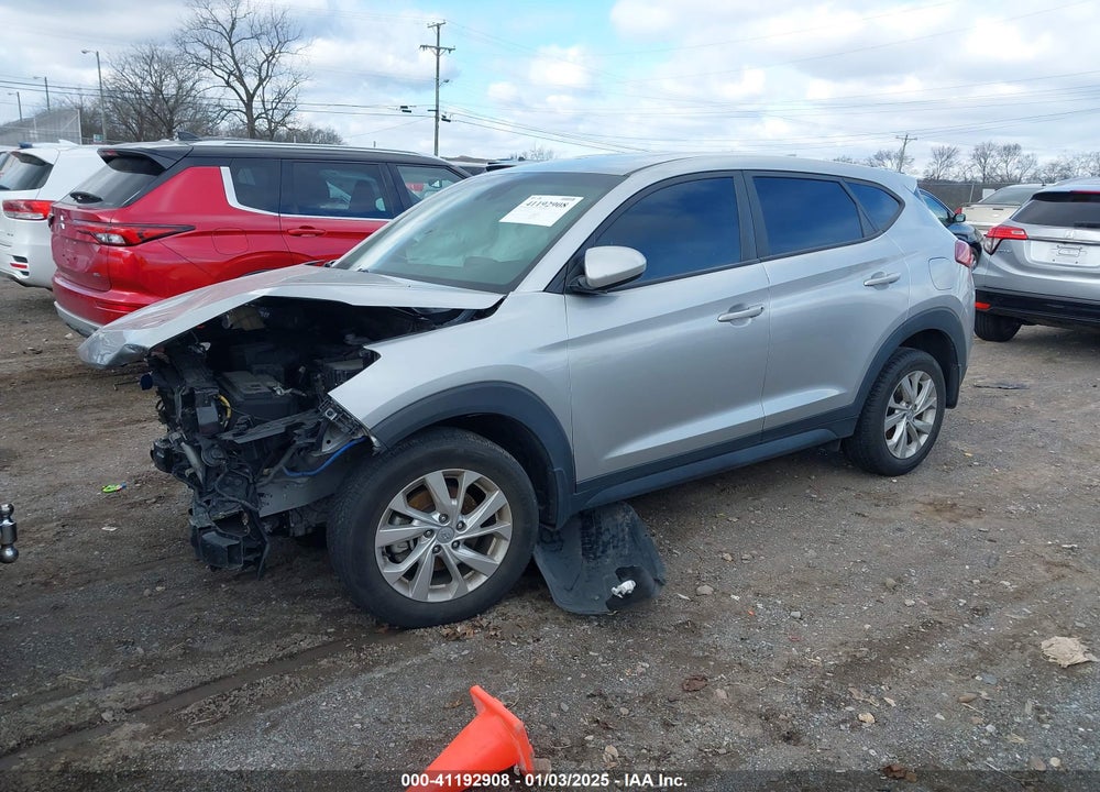 2020 HYUNDAI TUCSON SE VIN: KM8J23A49LU266272
