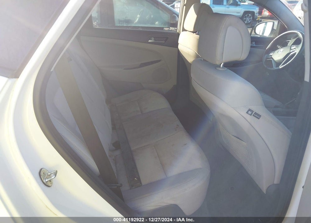 2017 HYUNDAI TUCSON SPORT VIN: KM8J33A21HU513626