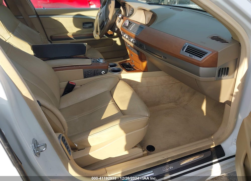 2007 BMW 750LI VIN: WBAHN83557DT71276