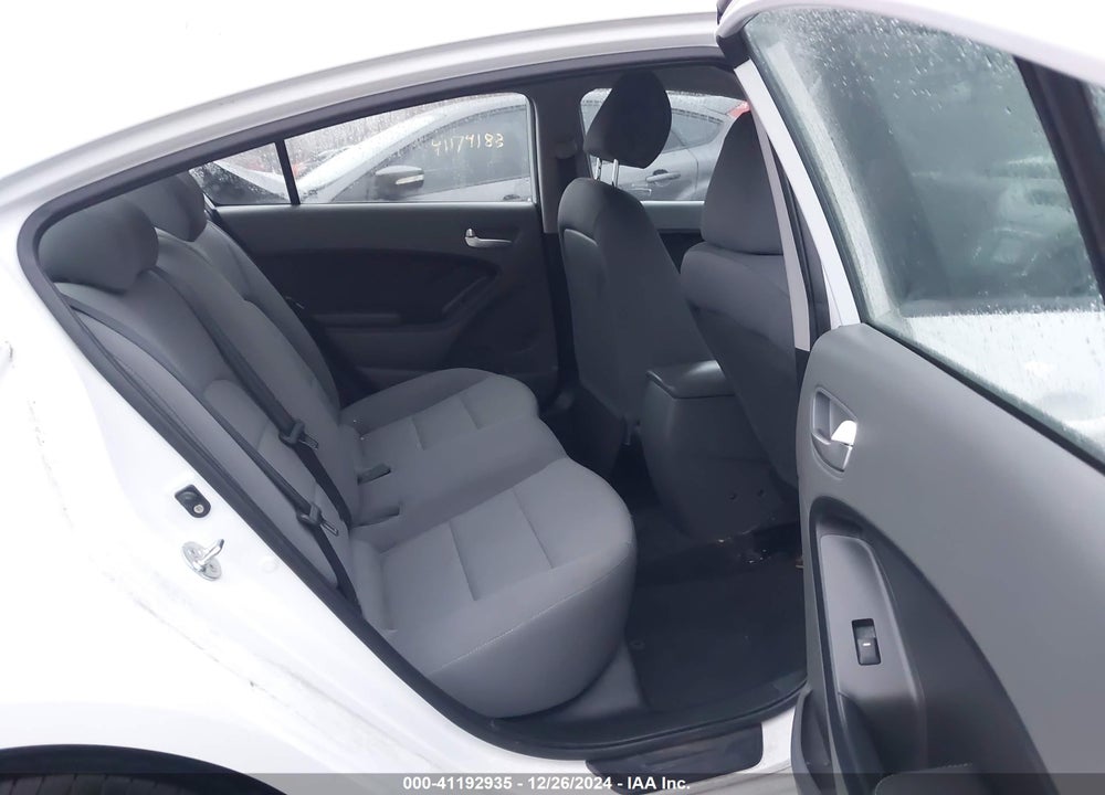 2018 KIA FORTE LX VIN: 3KPFK4A71JE273691
