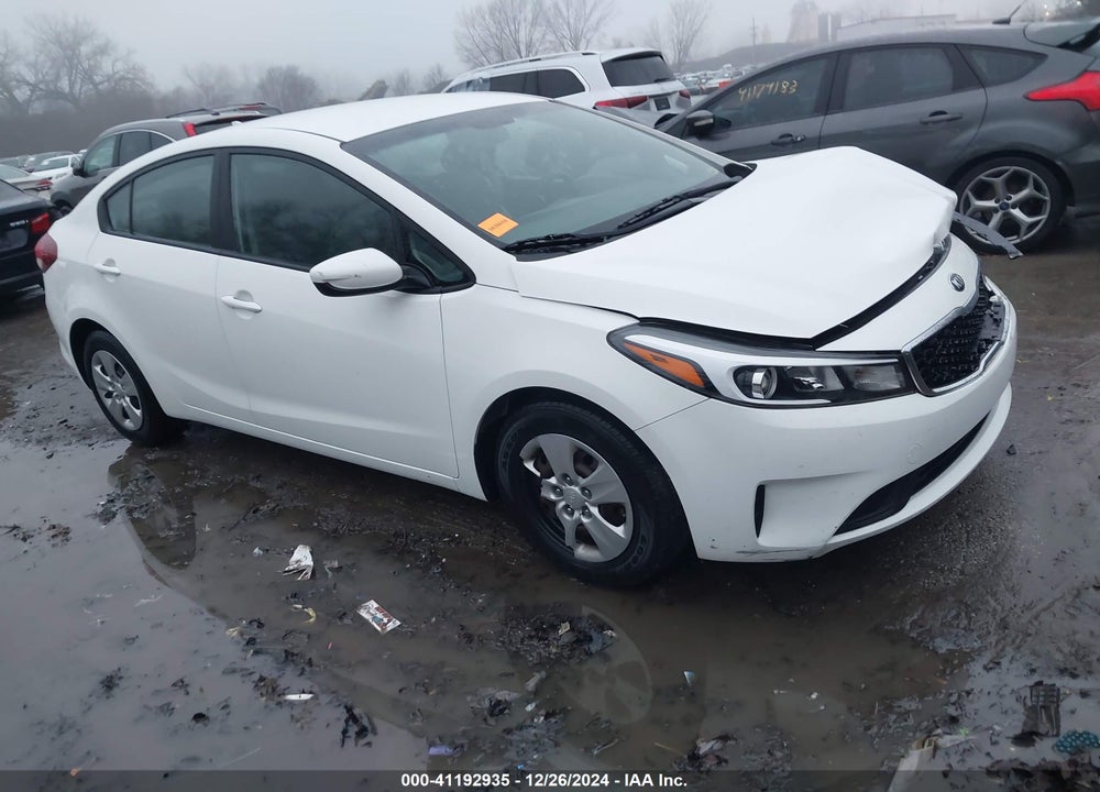 2018 KIA FORTE LX VIN: 3KPFK4A71JE273691